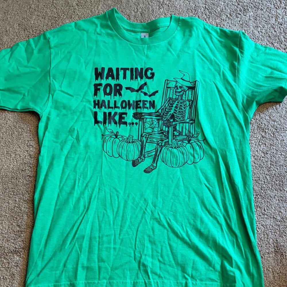 Waiting For Halloween Graphic Tee NWOT